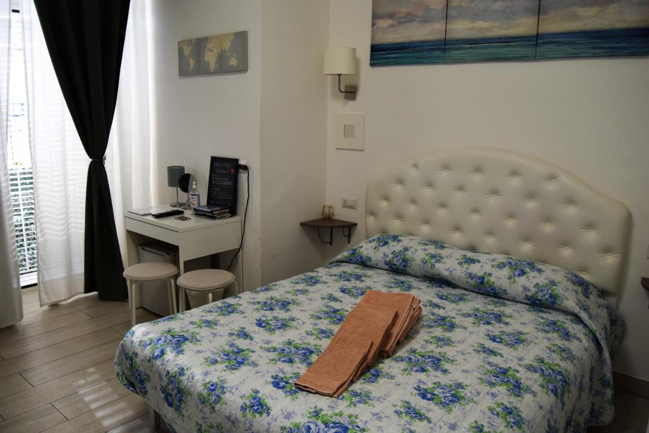 Domus San Biagio 14 Bed and Breakfast Napoli Eksteriør billede