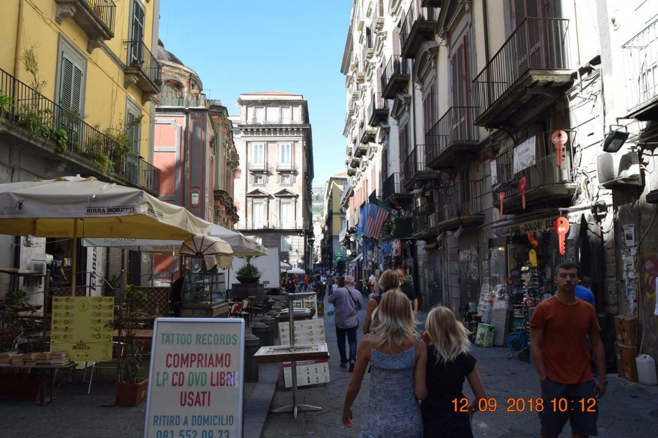 Domus San Biagio 14 Bed and Breakfast Napoli Eksteriør billede
