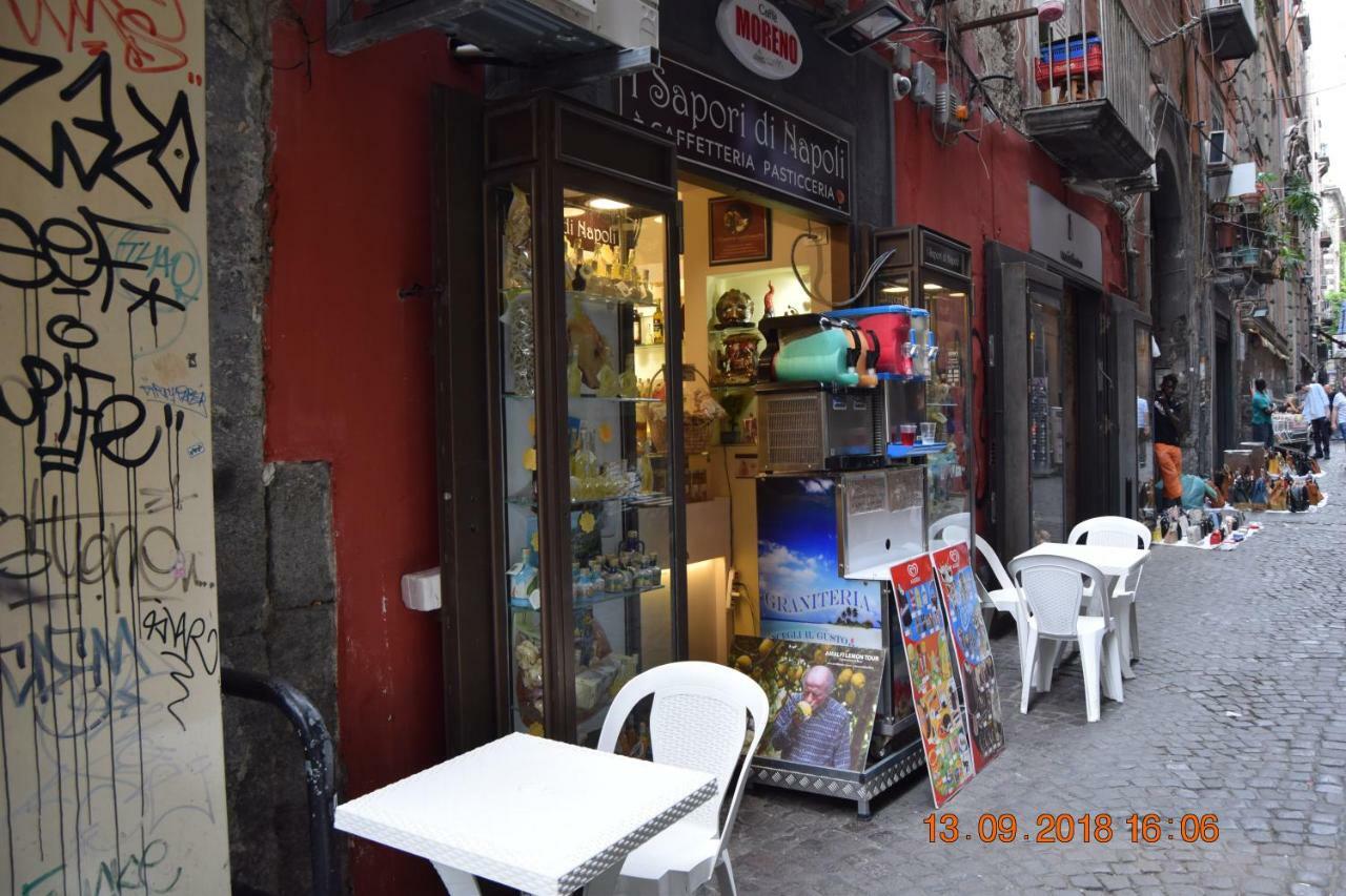 Domus San Biagio 14 Bed and Breakfast Napoli Eksteriør billede