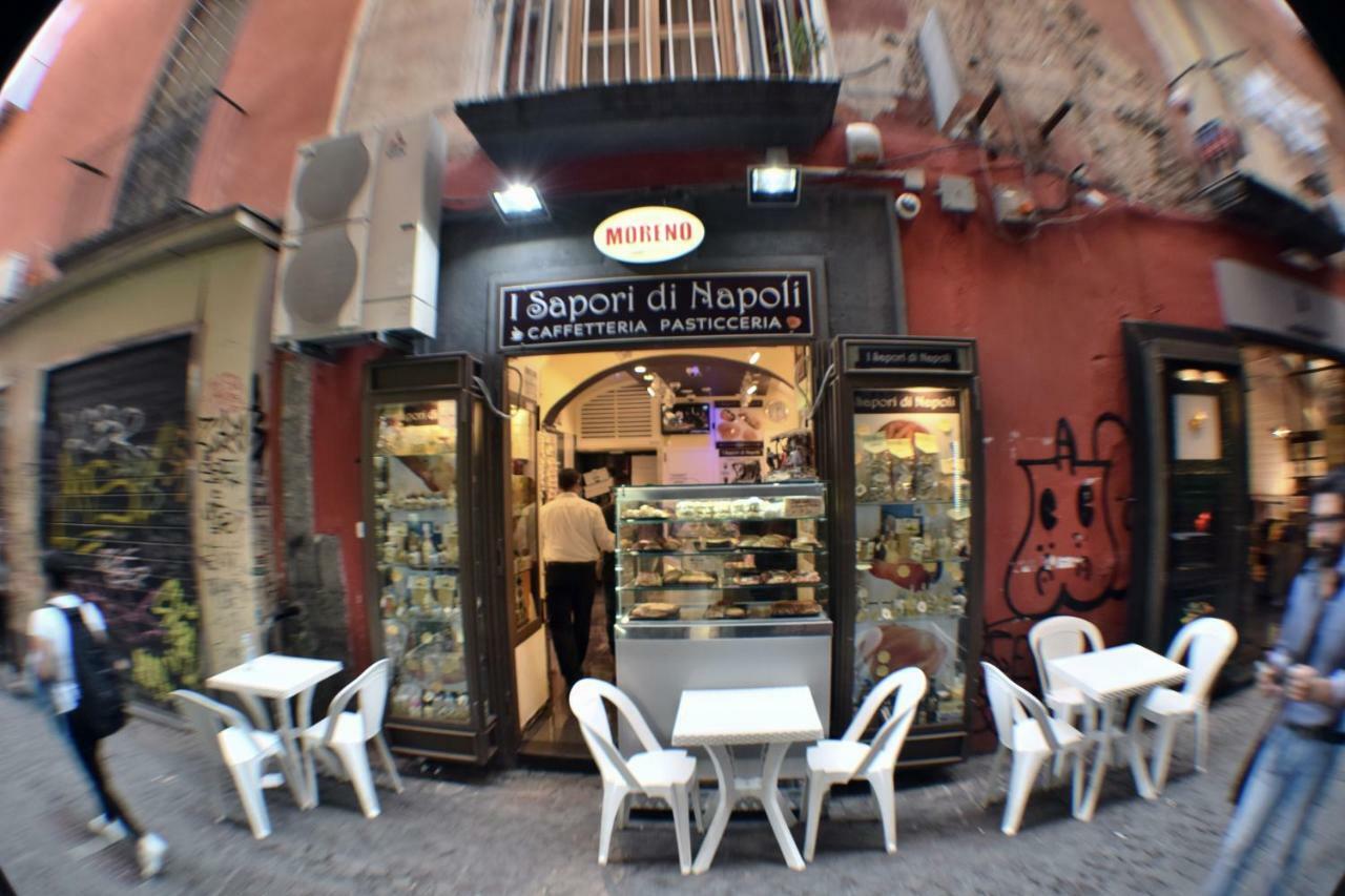 Domus San Biagio 14 Bed and Breakfast Napoli Eksteriør billede