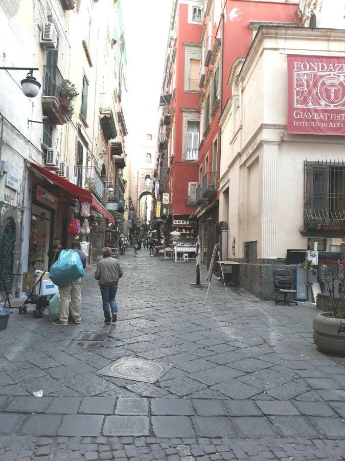 Domus San Biagio 14 Bed and Breakfast Napoli Eksteriør billede