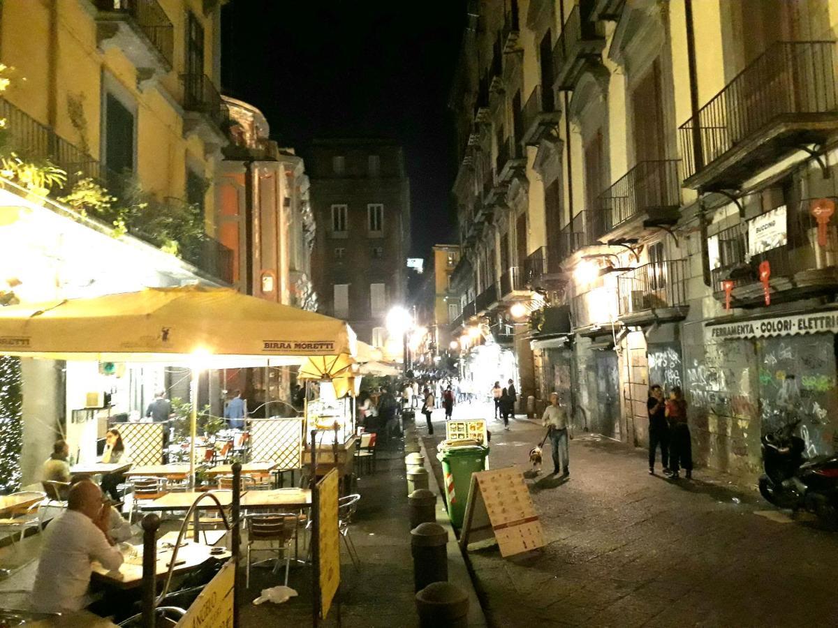 Domus San Biagio 14 Bed and Breakfast Napoli Eksteriør billede